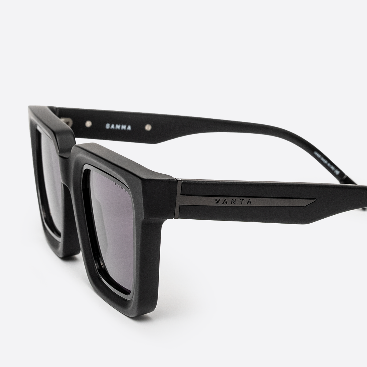 GAMMA - Matte Black & Black Metal